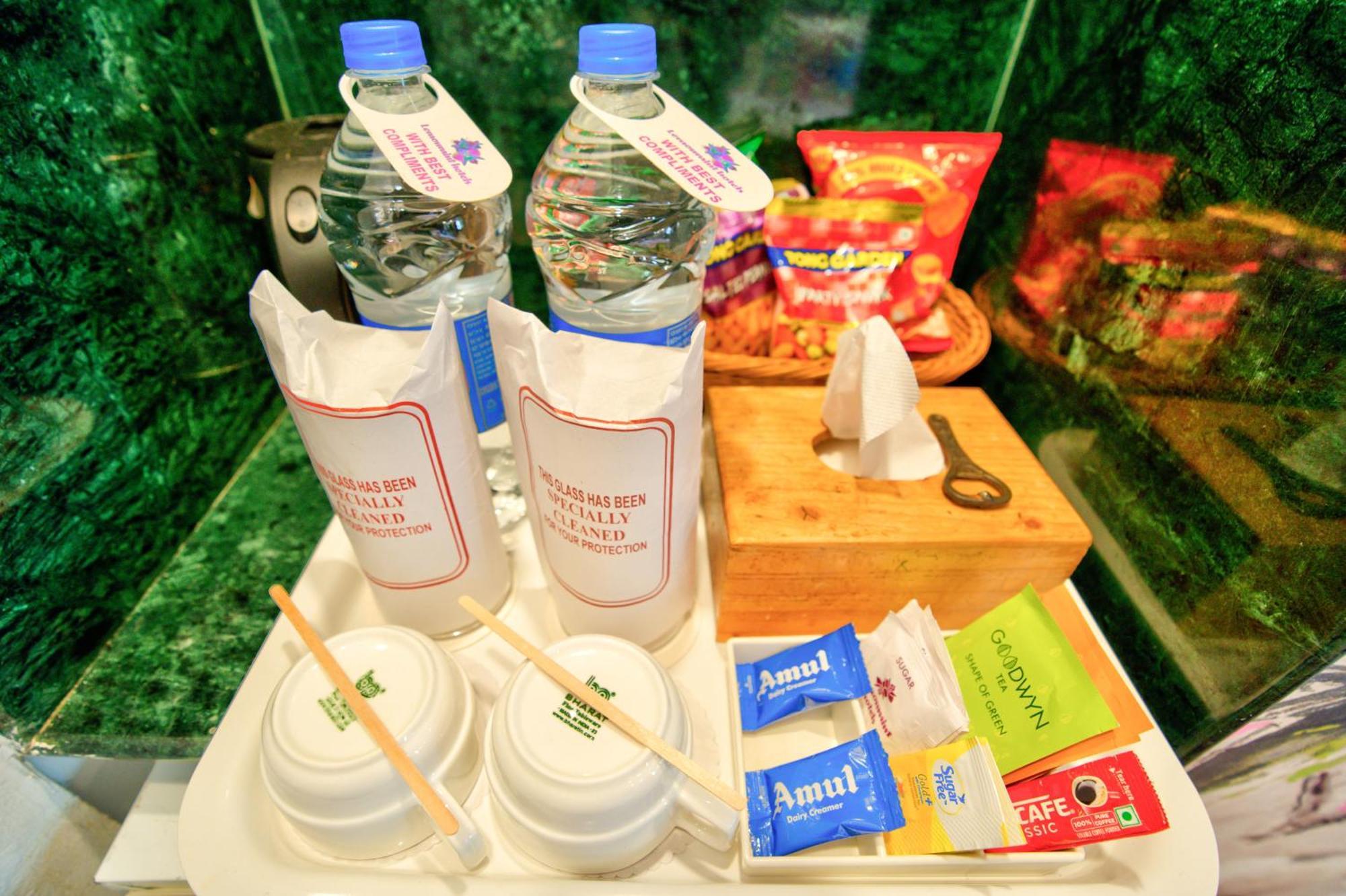 Lemonmint Svelton Manor Hotel Калангуте Екстериор снимка