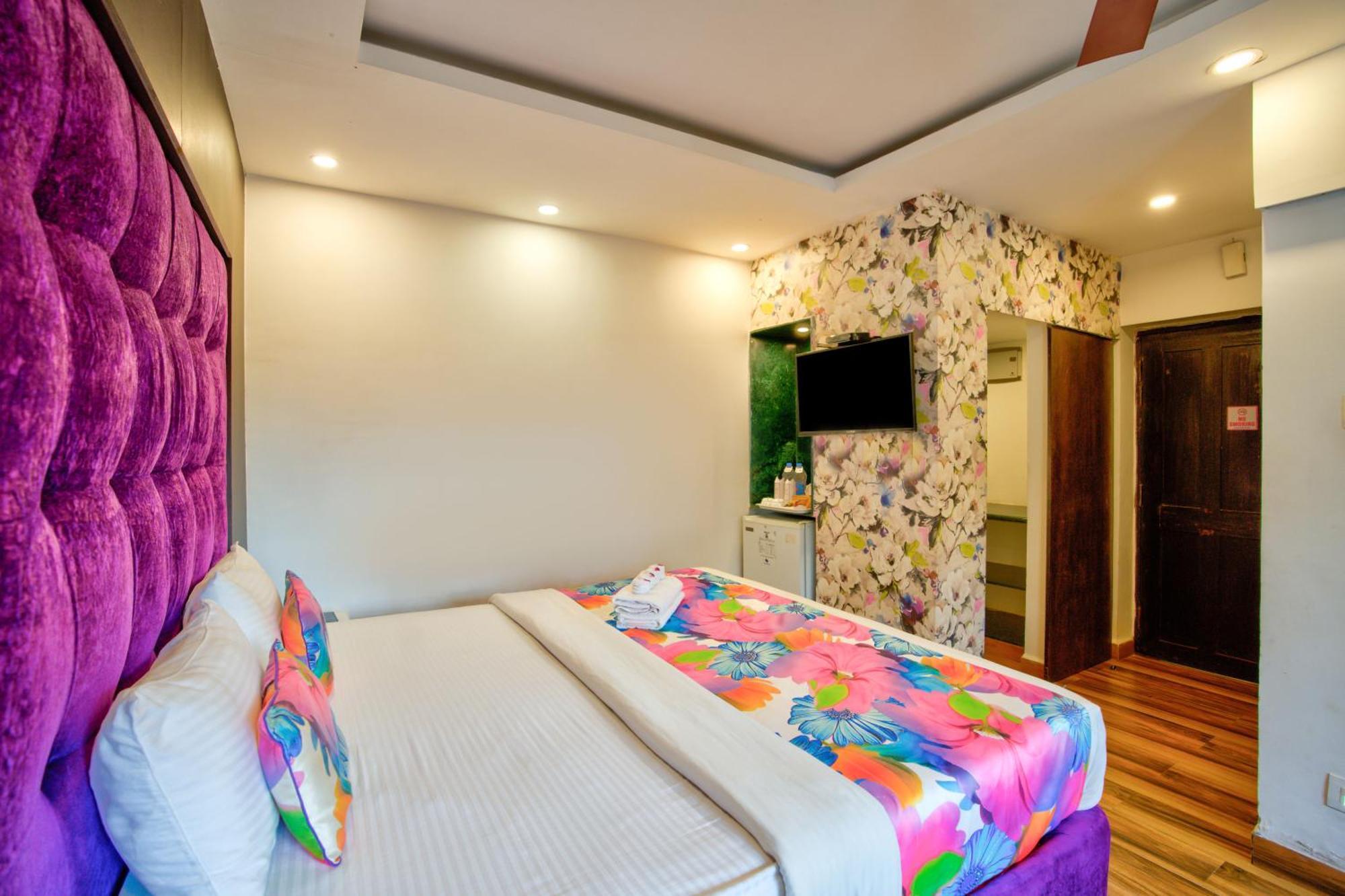 Lemonmint Svelton Manor Hotel Калангуте Екстериор снимка